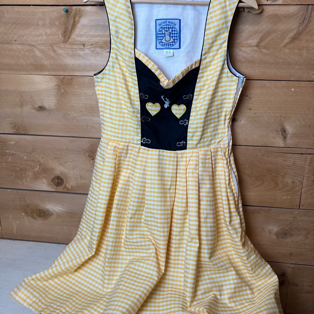 Dirndl German Dress Costume Yellow Gingham Heart-Accent Dress